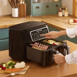 Karaca Air Cook Duo 2-in-1 Air Fryer with Stew Function, 8L, 2500W, Black Chrome