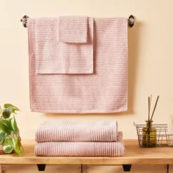 Karaca Home Rachel 100% Cotton Shower Towel, 70cmx140cm, Light Rose