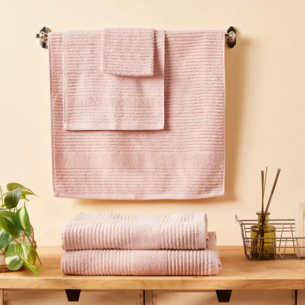 Karaca Home Rachel 100% Cotton Shower Towel, 70cmx140cm, Light Rose