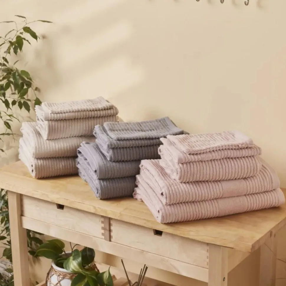 Karaca Home Rachel 100% Cotton Shower Towel, 70cmx140cm, Light Rose