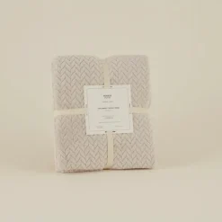 Karaca Leaves Wellsoft Blanket, 130x150cm, Light Grey