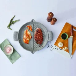 Karaca Love of Kitchen Biogranite Non-Stick Double Sided Griddle Pan with 2-Piece of Oven Gloves, 30cm, Black