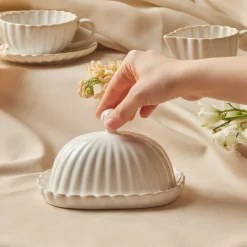 Karaca New Daisy Stoneware Butter Dish, 18,5cm, White