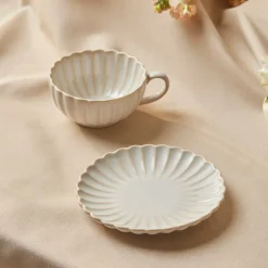 Karaca New Daisy Stoneware Glass Tea Cup and Saucer, 250ml, White