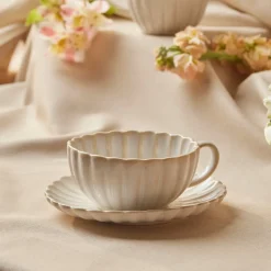Karaca New Daisy Stoneware Glass Tea Cup and Saucer, 250ml, White