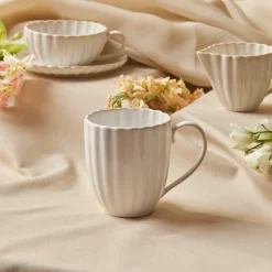 Karaca New Daisy Stoneware Mug, 410ml, White