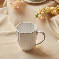 Karaca New Daisy Stoneware Mug, 410ml, White
