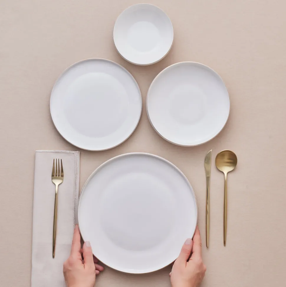 Karaca Stream Bone China Saturn 24-Piece Dinner Set for 6 People, Gold