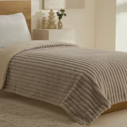 Karaca Stripe Sherpa Blanket, 150x200cm, Single, Light Grey